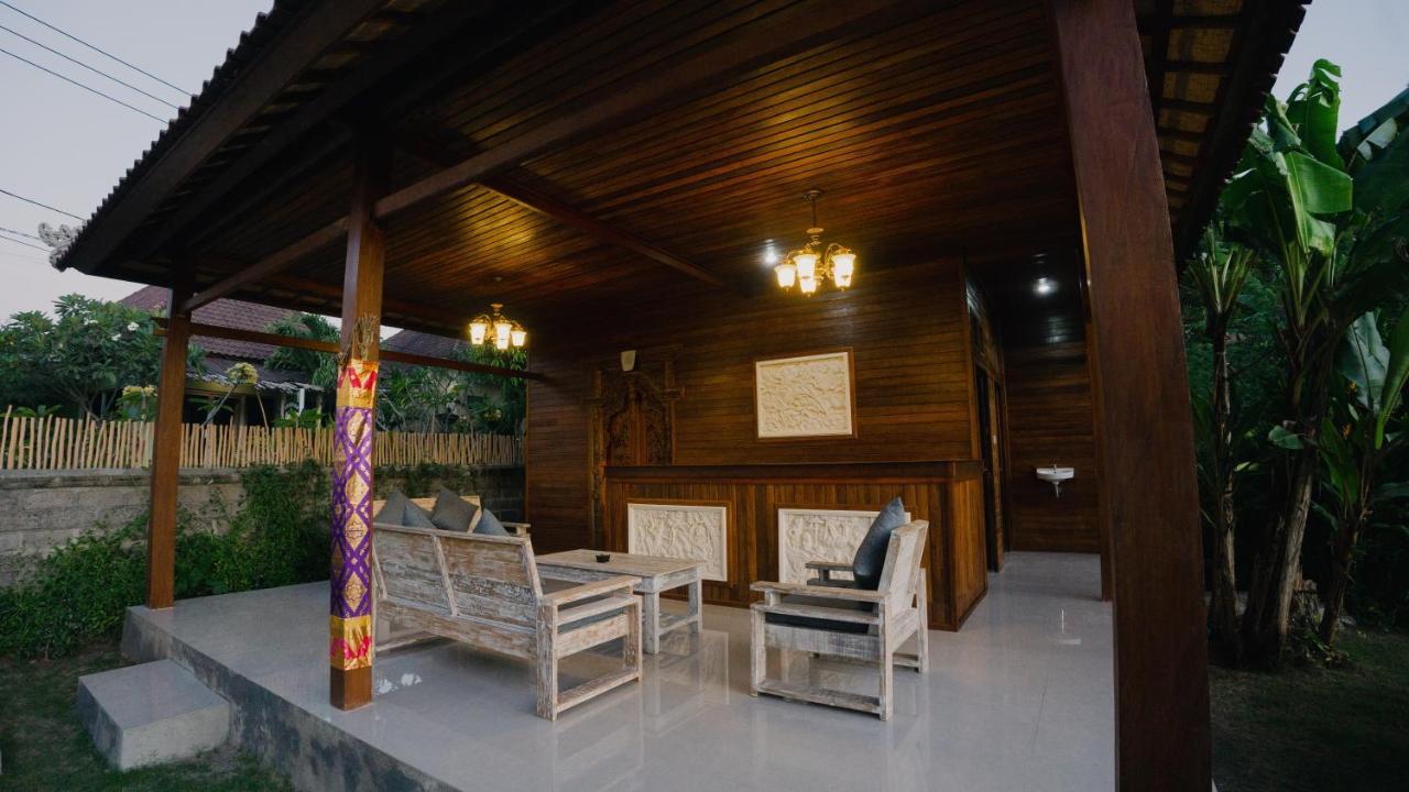 Sunset Star Huts Hotel Lembongan Exterior photo
