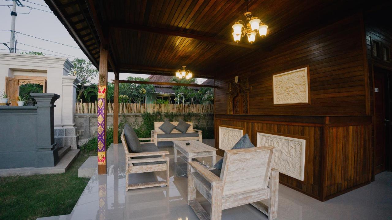 Sunset Star Huts Hotel Lembongan Exterior photo