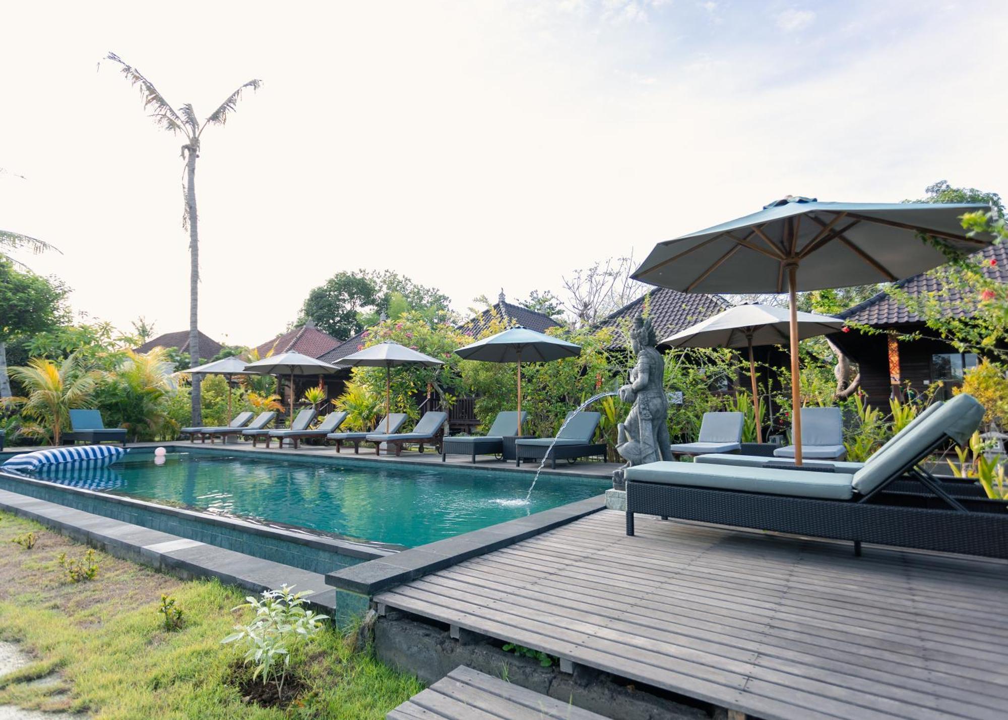 Sunset Star Huts Hotel Lembongan Exterior photo